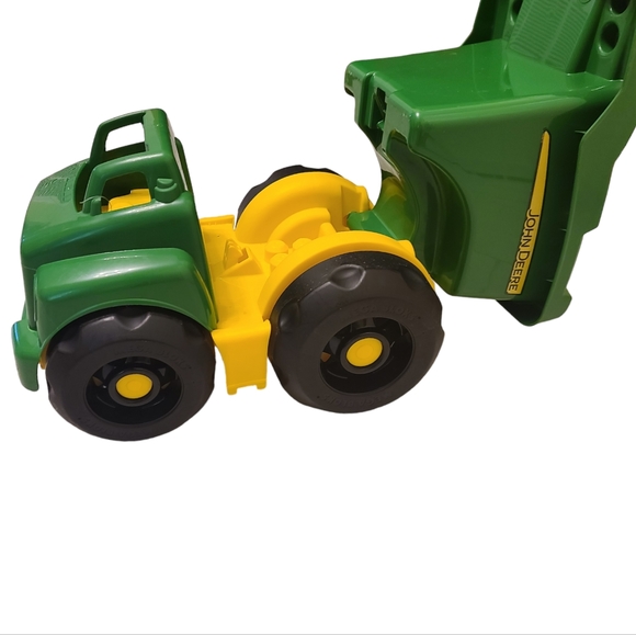 John Deere Tractor Toy With Tilting Bin And Big Wheels - Picture 9 of 11